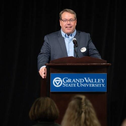 Warsen becomes endowed Professor of Civil Discourse
